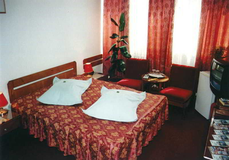 Hotel Coroana Braşov Esterno foto